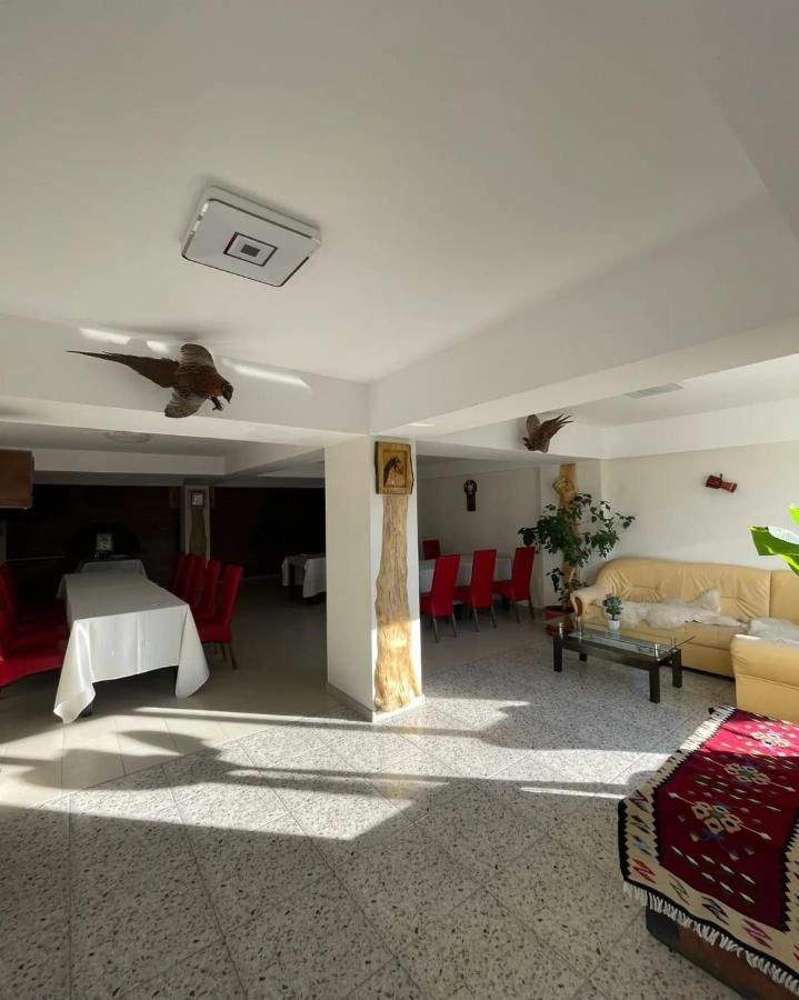 Casa De Vacanta Clara Maria Comarnic Buitenkant foto